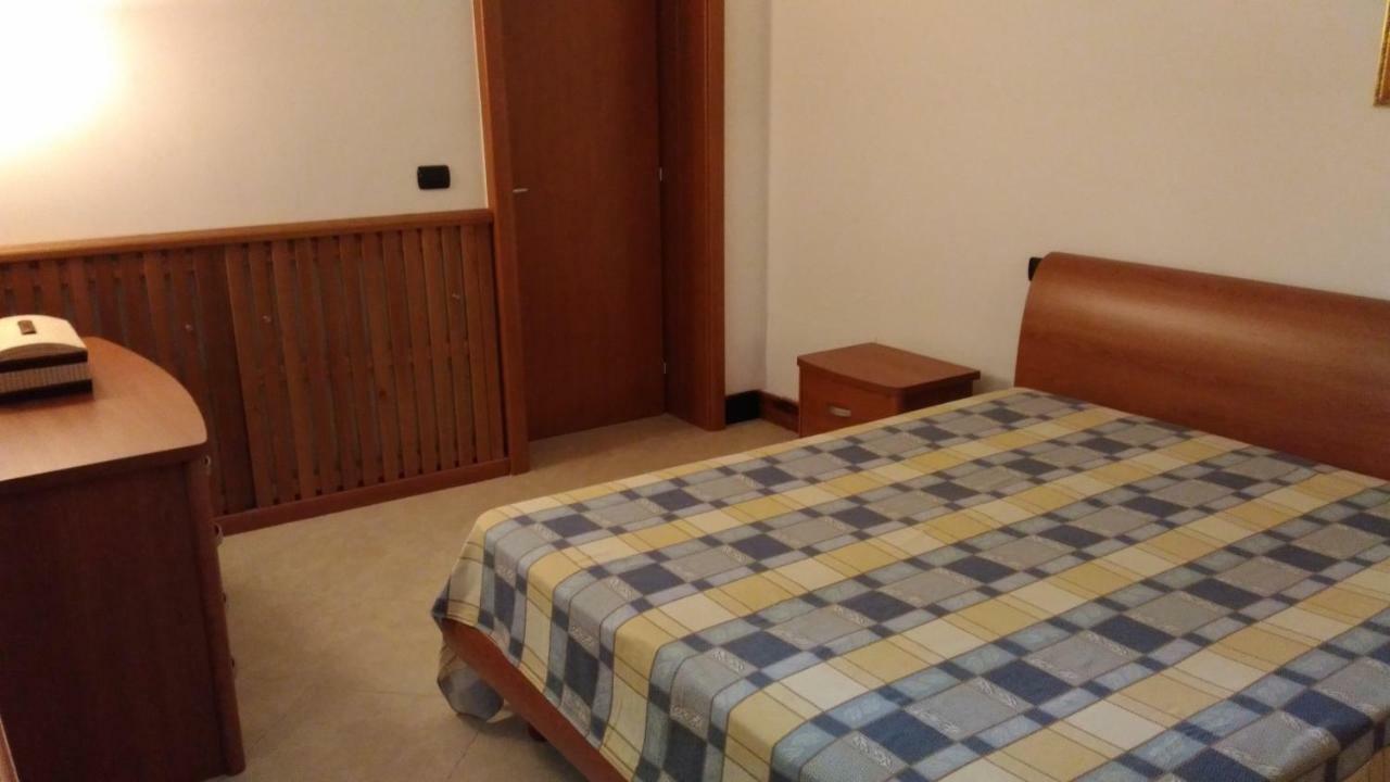 La Pietra Smeraldina Villa Bari Bagian luar foto